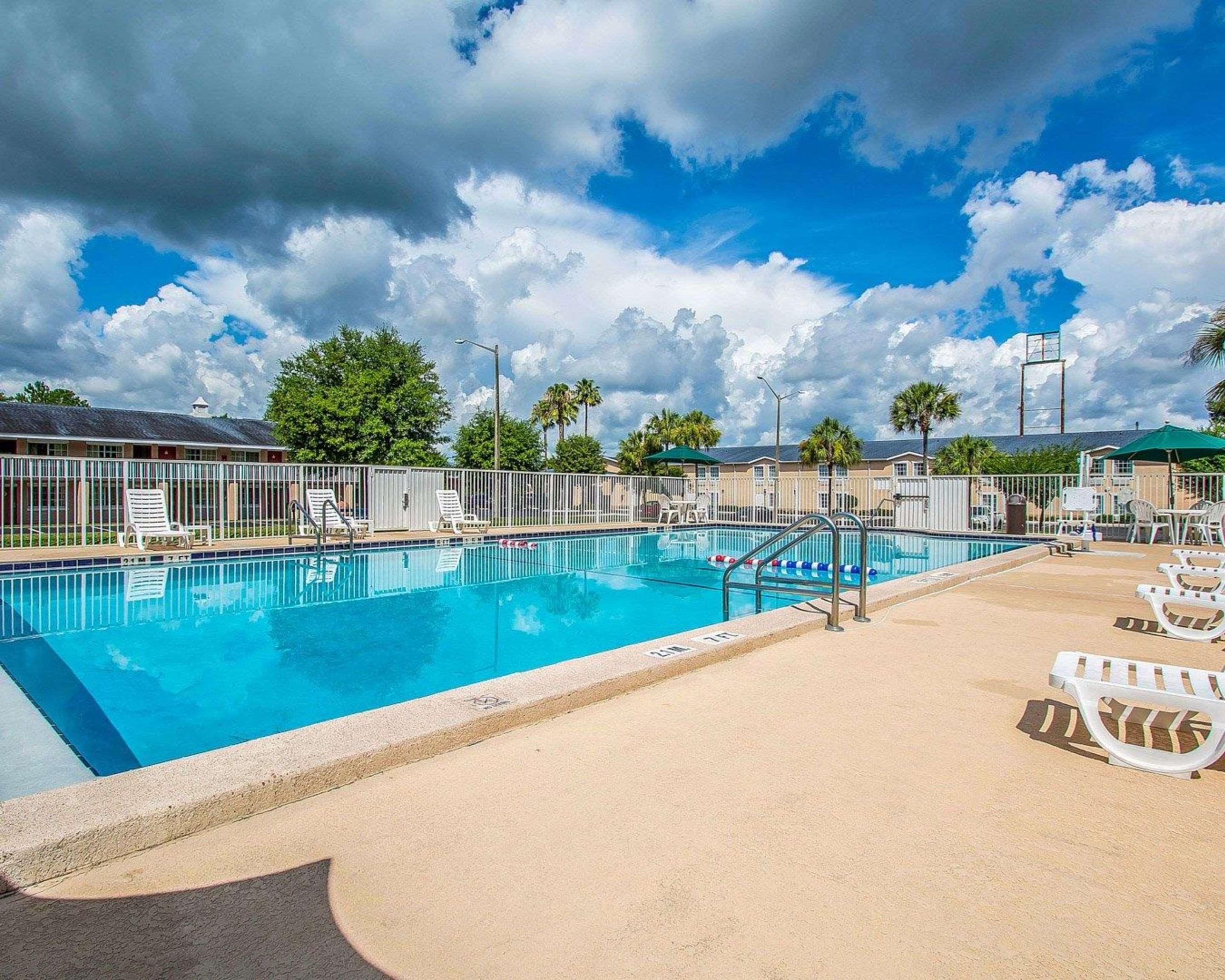 Rodeway Inn Gainesville - University Area Exterior foto